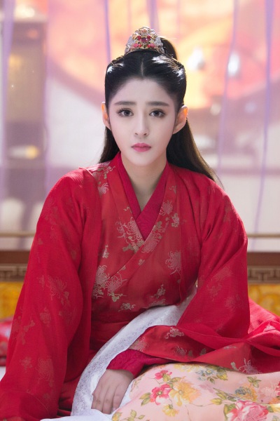 李心艾《花谢花飞花满天》倾城