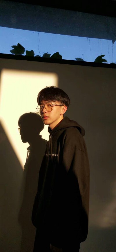狒狒 费启鸣