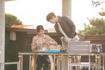 【《#伟大的诱惑者#》幕后剧照】
时贤泰熙...
这对CP真的有毒 糖里带渣[允悲]
#朴秀荣##禹棹奂##文佳煐##金旻载##伟大的诱惑者##MBC月火剧# ​