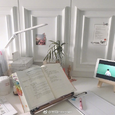 九款不同风格的书桌布置参考 ​​​​
