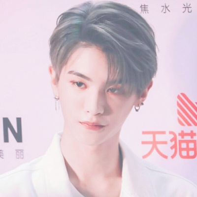 黄明昊Justin