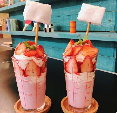 草莓杯 ​​​​