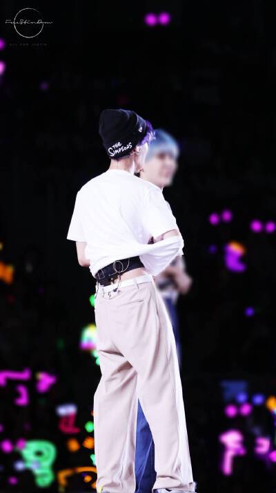 Justin黄明昊