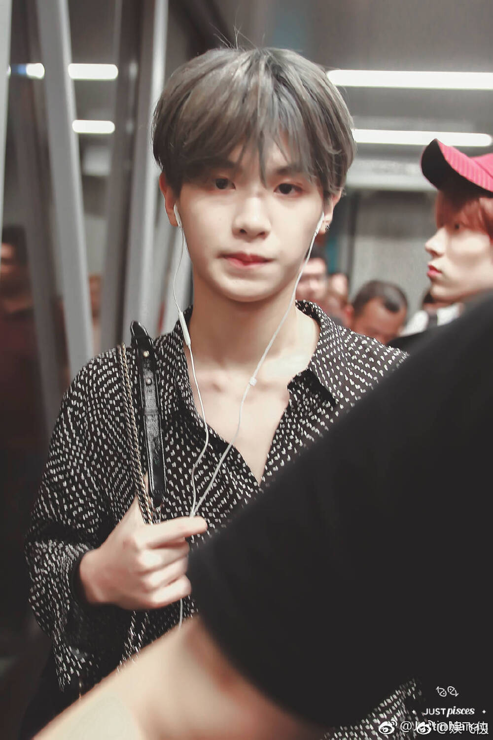 Justin黄明昊