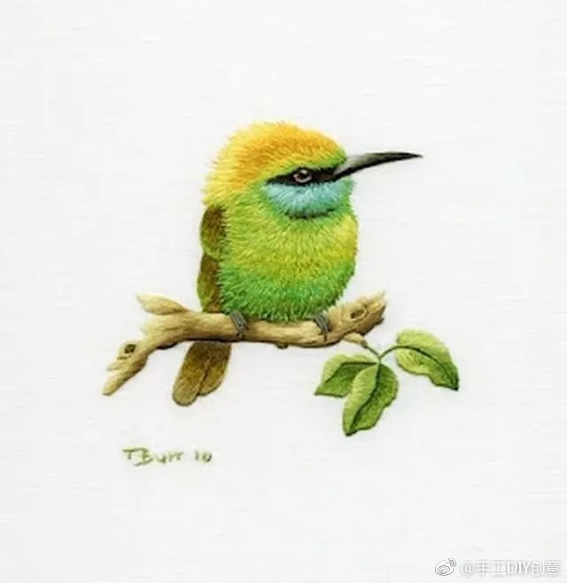 手工花鸟刺绣 ​