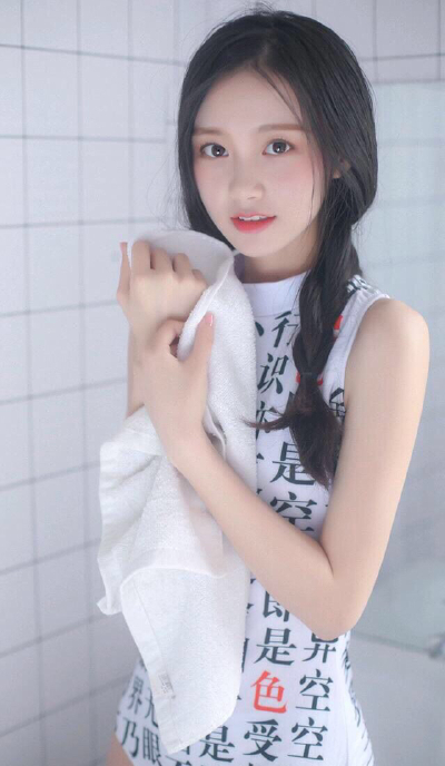 当我喜欢你的时候，不 ​好意思我看谁都像情敌。​​