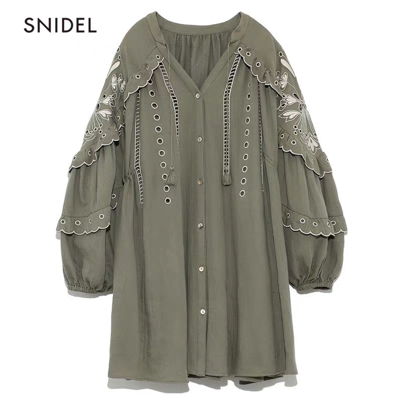SNIDEL
