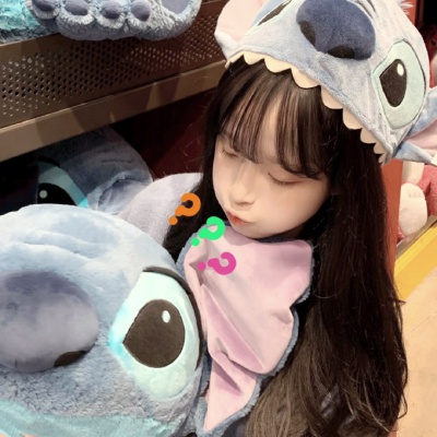 女