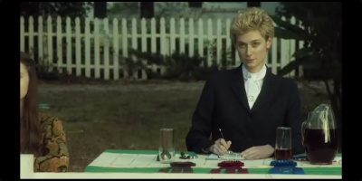 伊丽莎白·德比齐（Elizabeth Debicki）
澳大利亚演员 ​​​