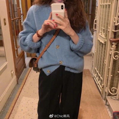 毛衣+裤的色彩搭配灵感