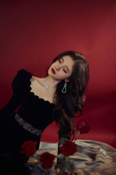 这个女人好美