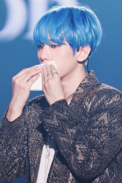 BAEKHYUN 边伯贤