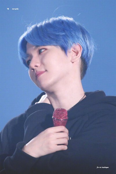 BAEKHYUN 边伯贤