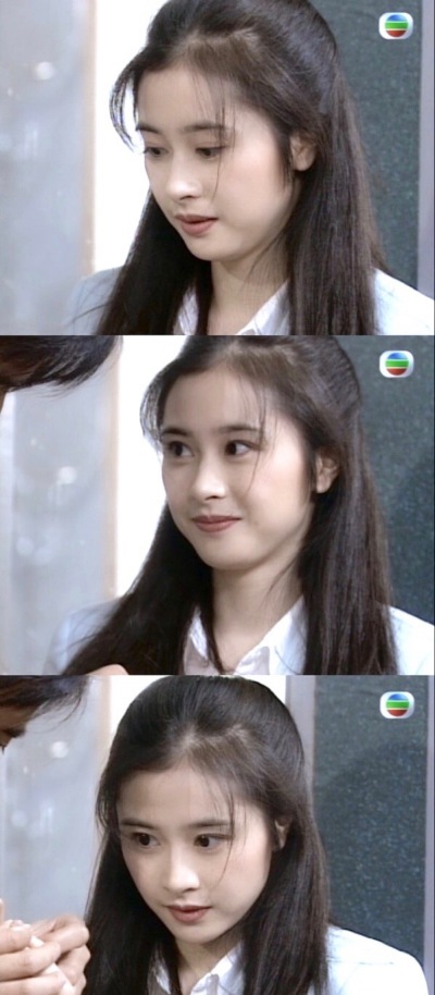 何美钿。
