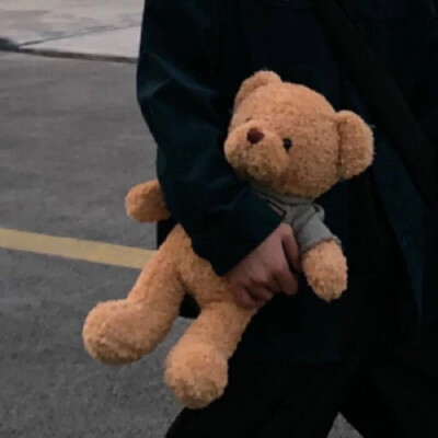 有些人只要捕捉到一个瞬间
就知道他已经死了