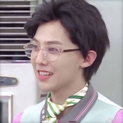 权志龙*
