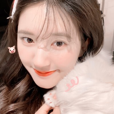  ◆ ◇ RED LIPSTICK