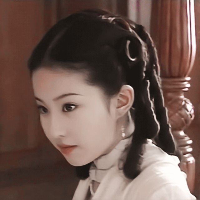 有赤子之心。
就是对世界对生活对自我保持善良真诚美好的终极价值观，不虚伪不做作不冷眼。就好比荒木由美子眼神中的清澈，40岁了，没有世俗中的勾心斗角生活带来的一丝尘染，看不到沧桑人生的痕迹，仍然如孩童一般…